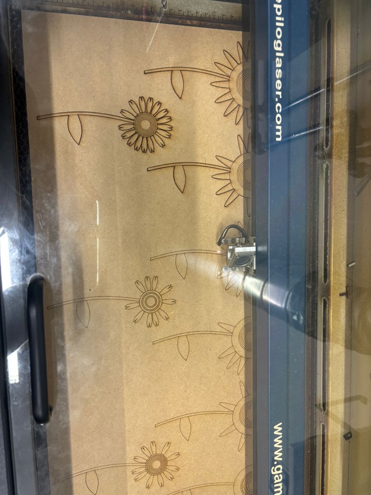 Laser-cut flower detail